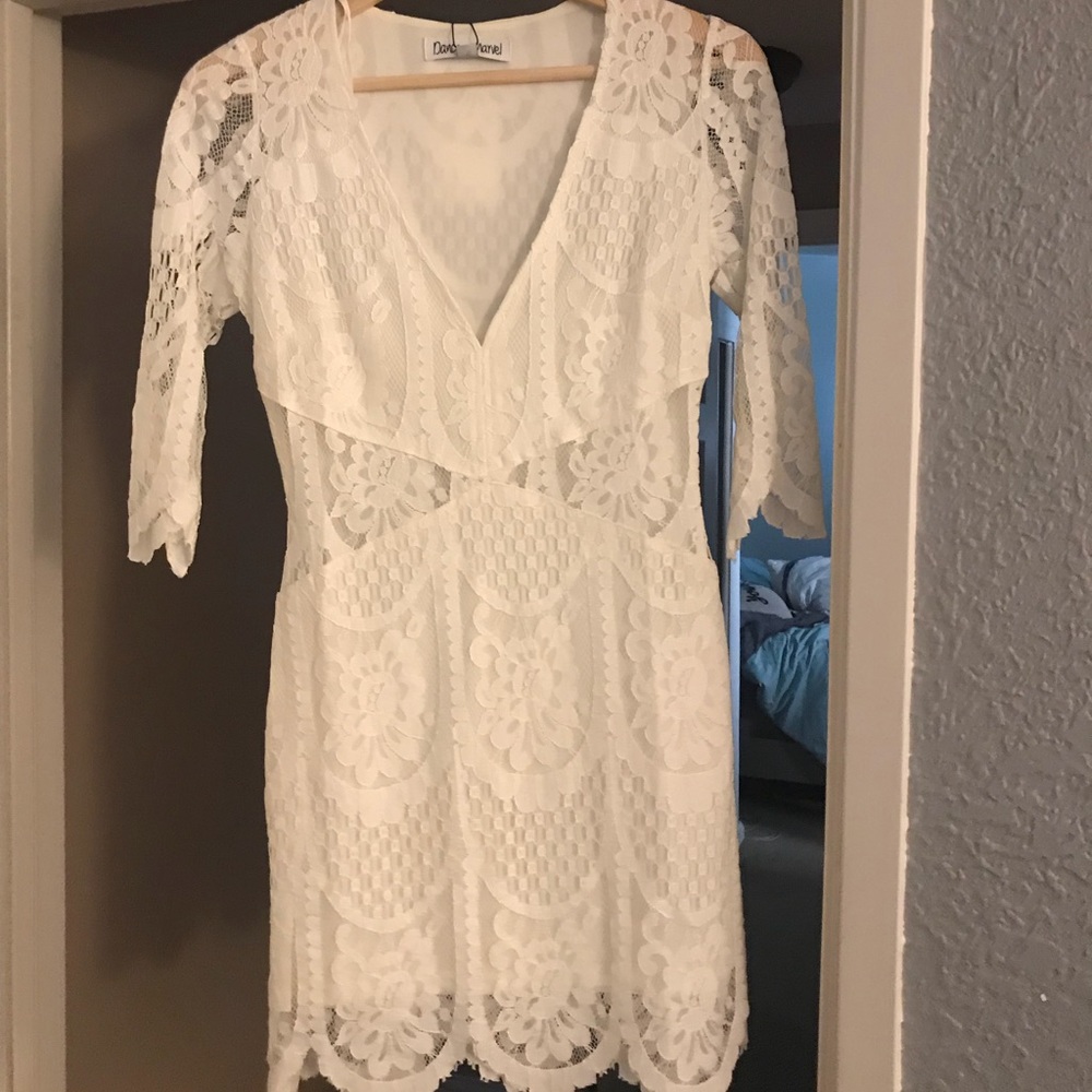 Ivory Lace Dress - Picture 3 of 6